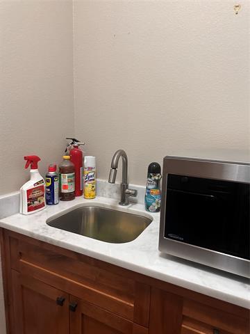 Building Photo - 1718 Urban Ave