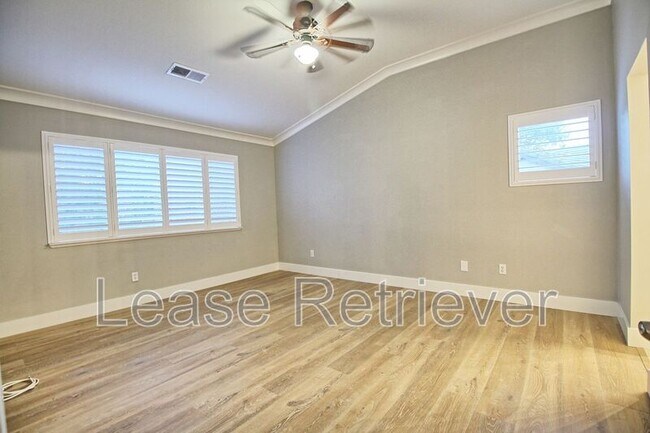Building Photo - 2359 Riviera Ct