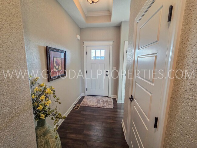 Building Photo - 3 Bed 3 Car Home in Adel with a 3-Car Garage