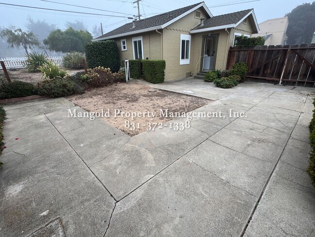 Building Photo - 1025 Hilby Ave