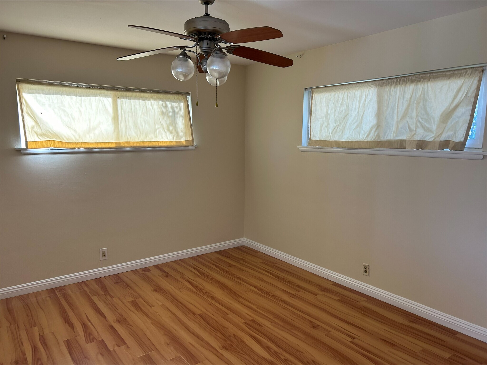 Building Photo - 8934 Callita St