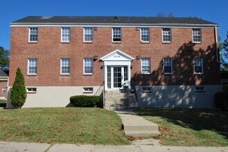 Building Photo - Edgewood - The Grove - 2 Bedroom 1 Bath