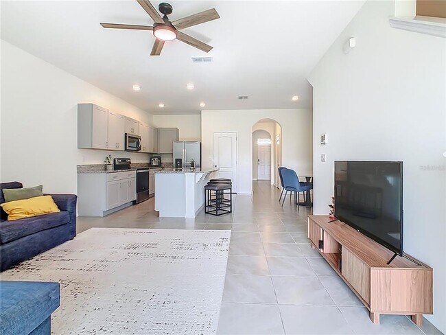 Building Photo - 1307 Mako Wy