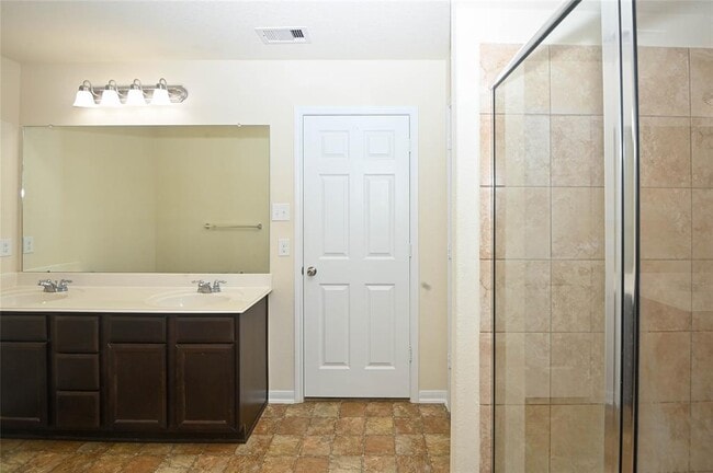 Building Photo - 14910 Hope Hills Ln
