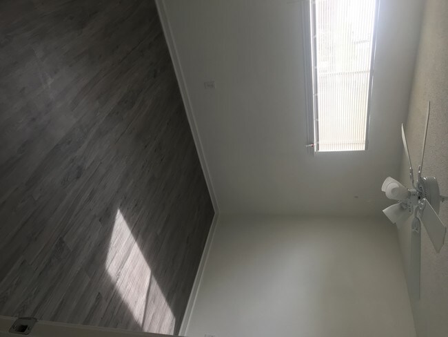 Building Photo - Tarleton Apartments