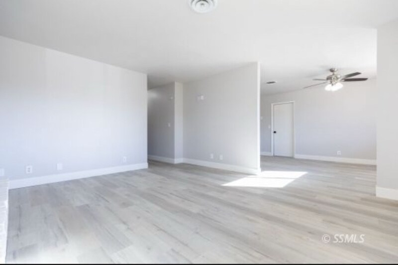 Building Photo - 608 E California Ave