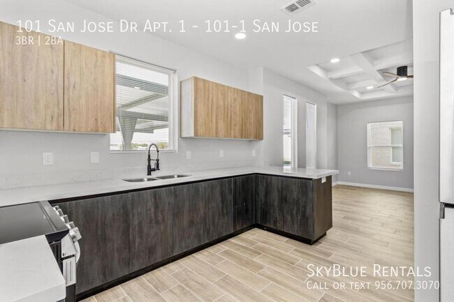 Building Photo - 101 San Jose Dr