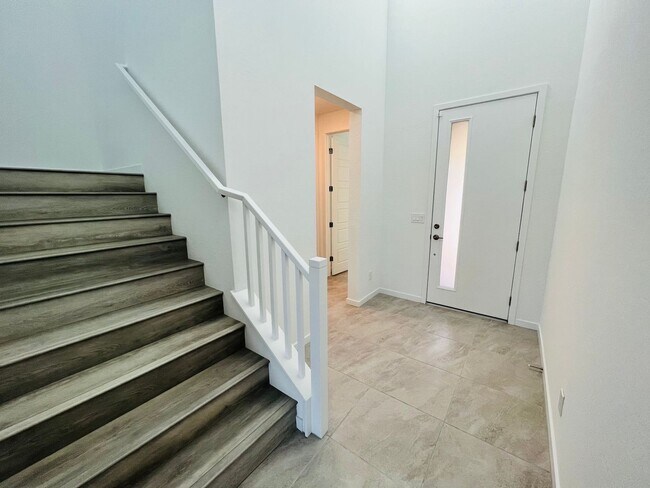 Building Photo - New Summerlin View