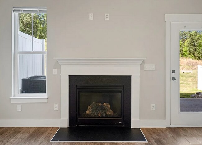 Building Photo - 208 Rosecroft Dr
