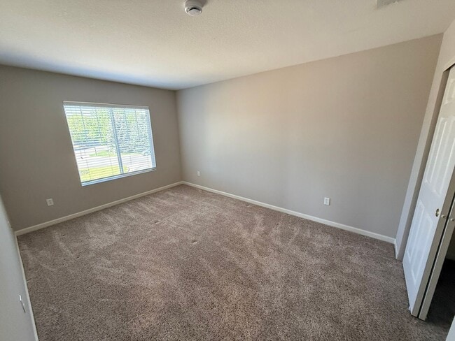 Building Photo - Modern 4-Bedroom Home in Renaissance Neighborhood Near Trails
