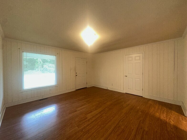 Building Photo - 4698 NC-62