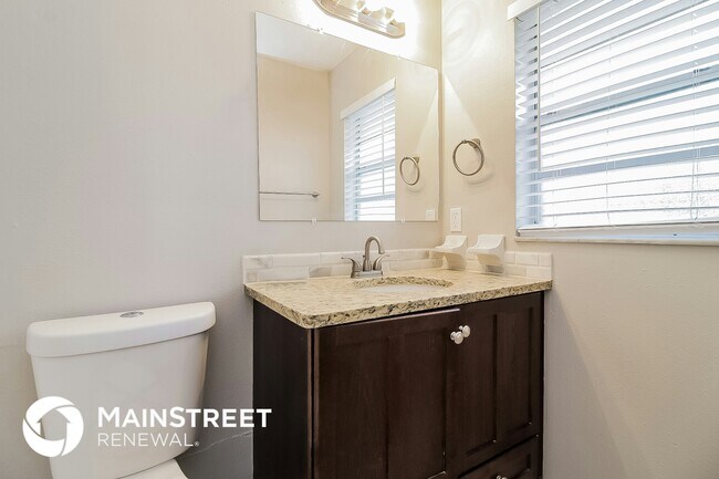 Building Photo - 1456 Coronet Dr