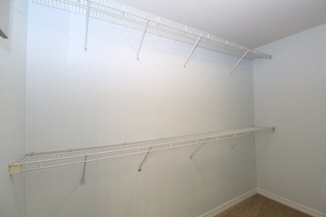 Building Photo - WIP – Coming Available 10/24! Charming 2BD...