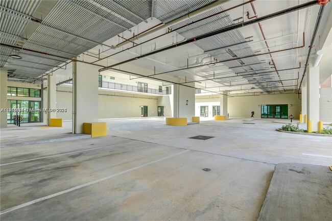 Building Photo - 4100 SW 64th Ave