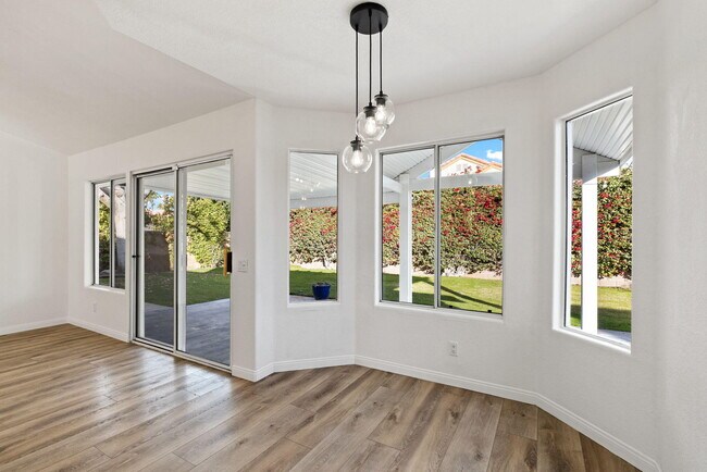 Building Photo - 44260 Villeta Dr