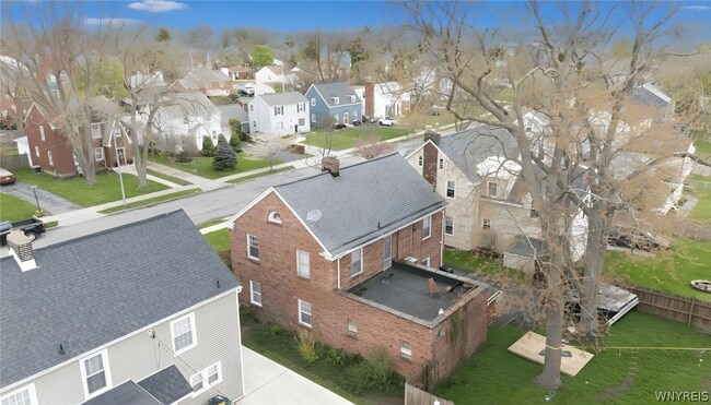 Building Photo - 3025 Macklem Ave