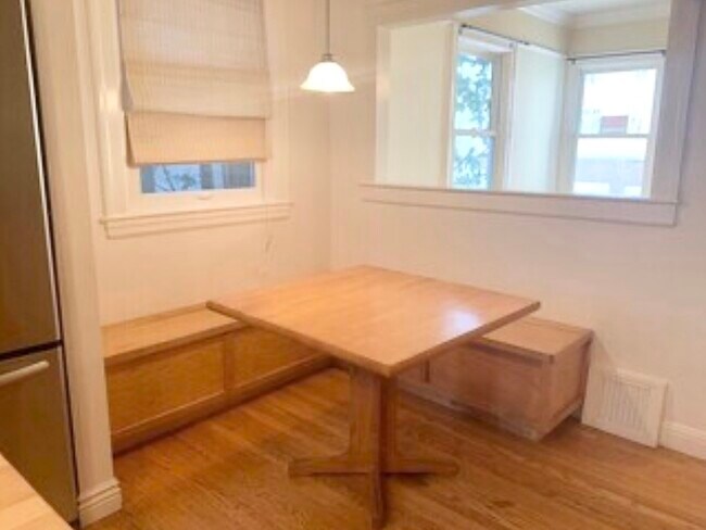 kitchen nook with storage benches - 2814 Baker St