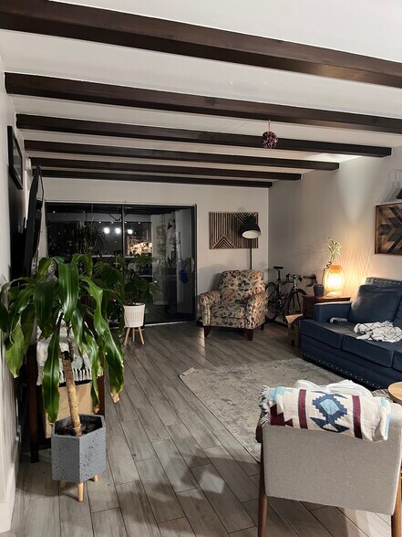 Building Photo - 4699 Lucerne Lakes Blvd E