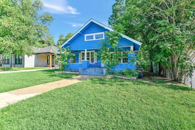 Building Photo - 105 W Morton St