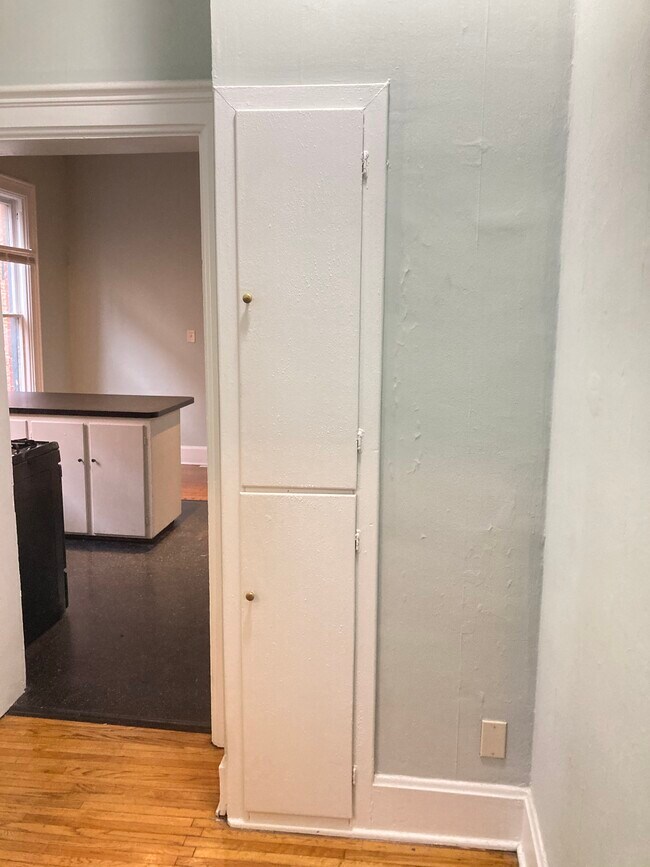 Linen closet - 623 Oak St