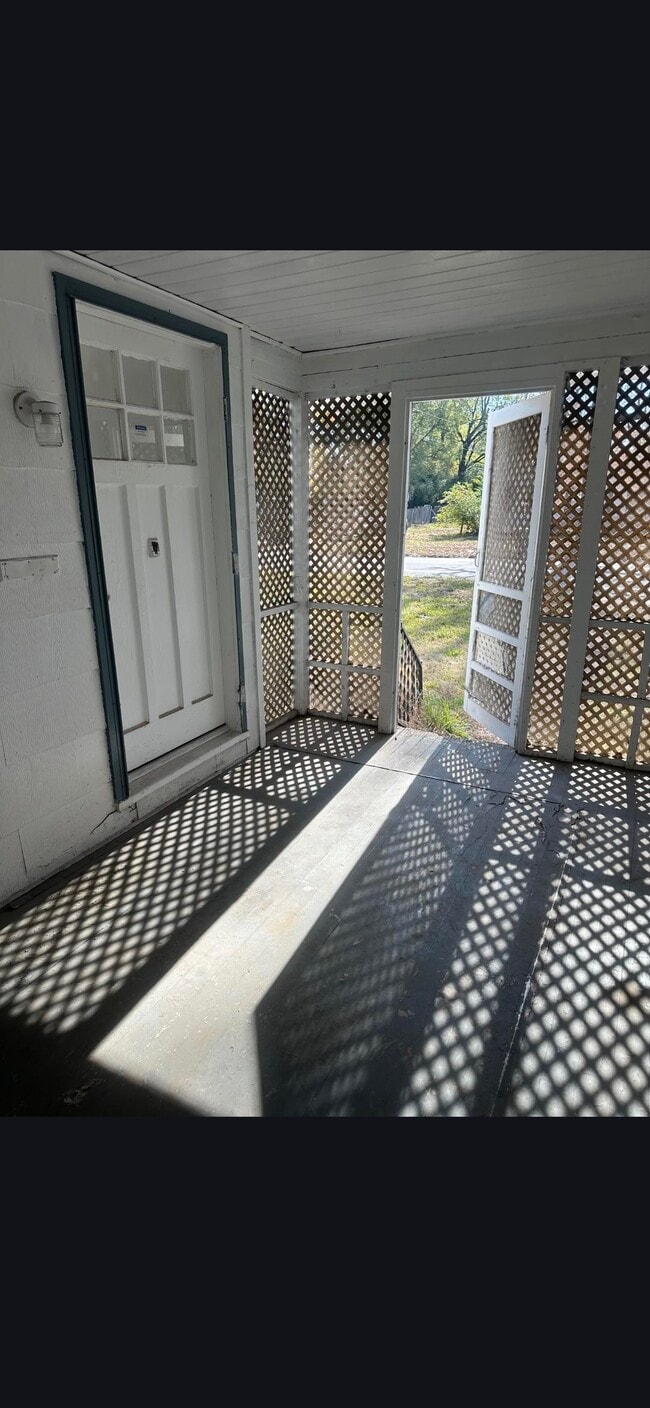 Building Photo - 2001 W 28th Ave