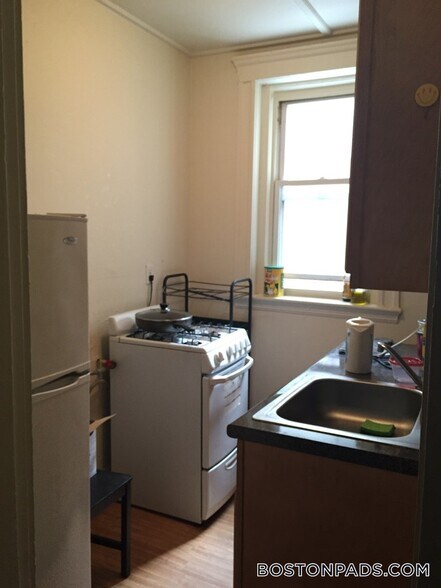 Building Photo - 1179 Boylston St