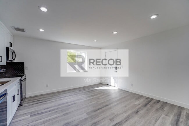 Building Photo - 3663 Budd St
