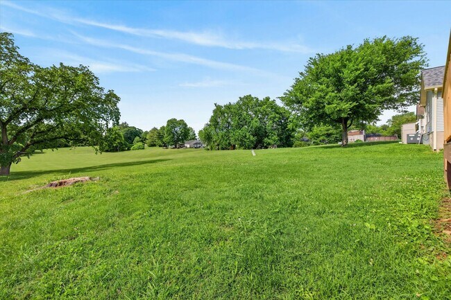 Building Photo - 91 Grassmire Dr