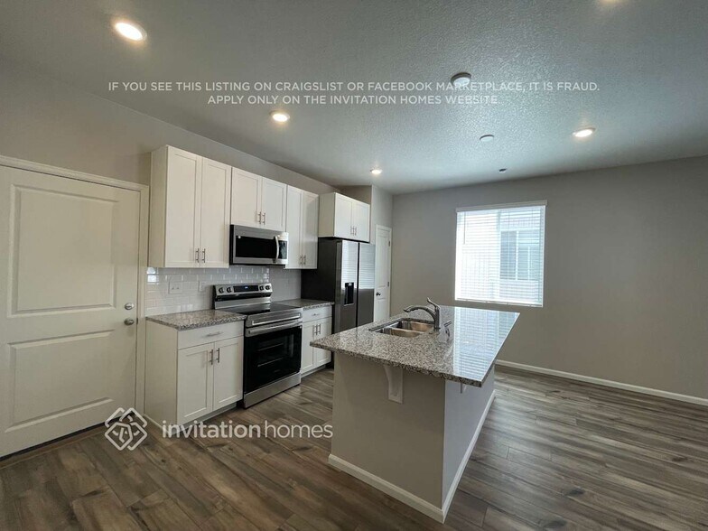 Building Photo - 9287 Oro City Loop