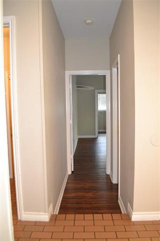 Building Photo - 404 Benjamin St