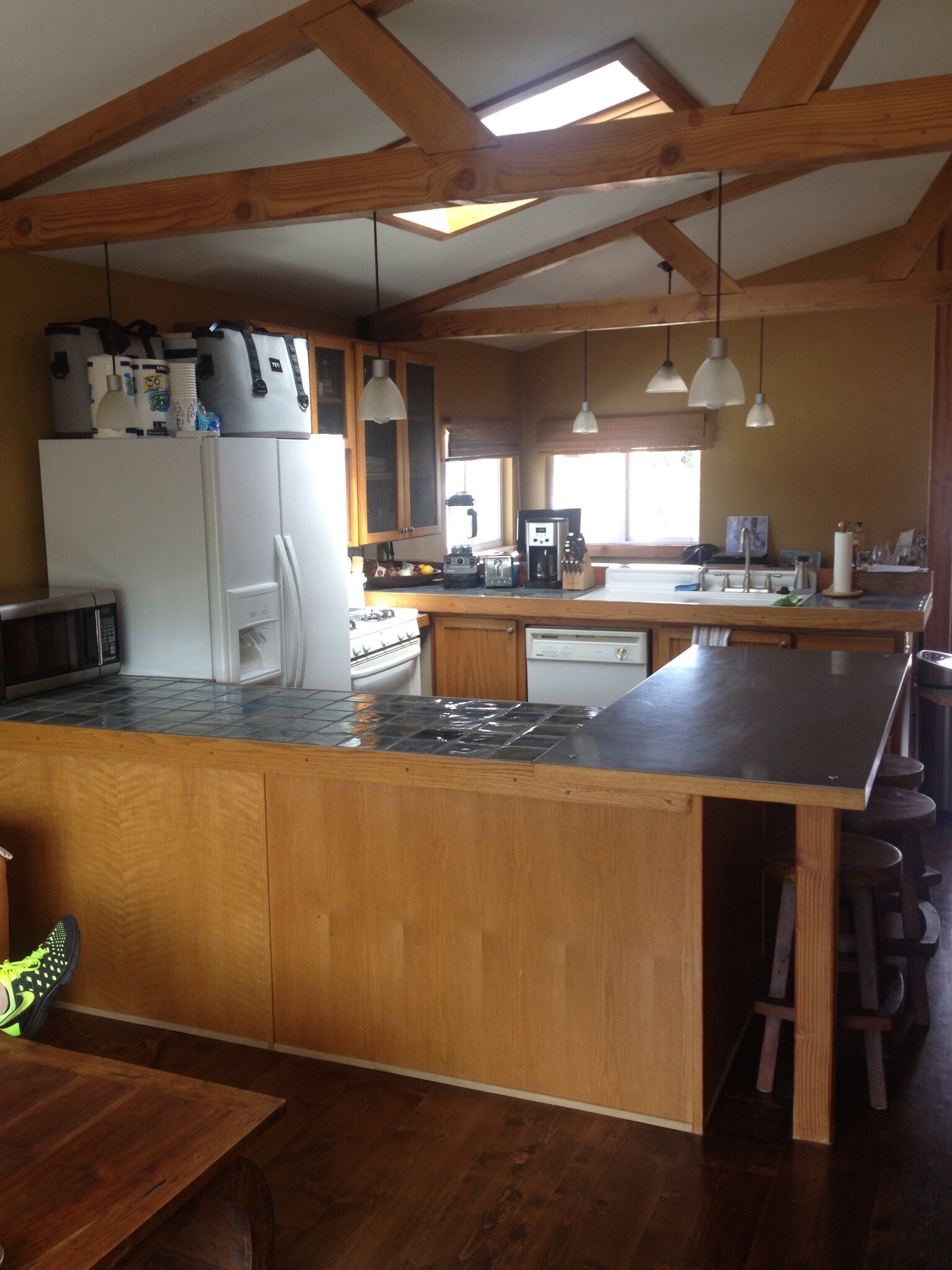 Kitchen - 643 Santa Clara Ave