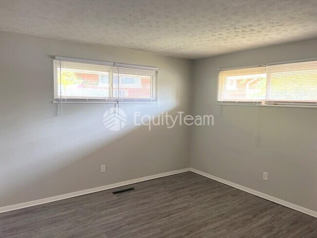 Building Photo - 5612 Harshmanville Rd