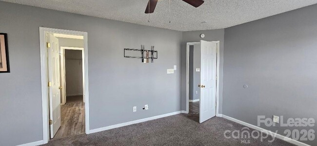 Building Photo - 10623 Campion Ct