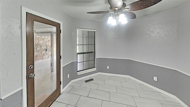 Building Photo - 10100 S Rachel Ct