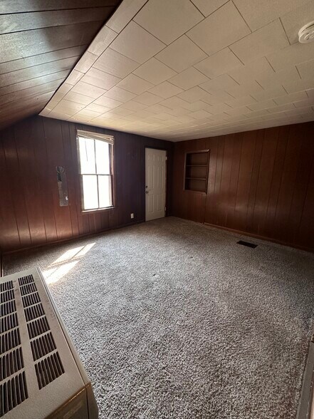 Building Photo - 2416 Algoma St