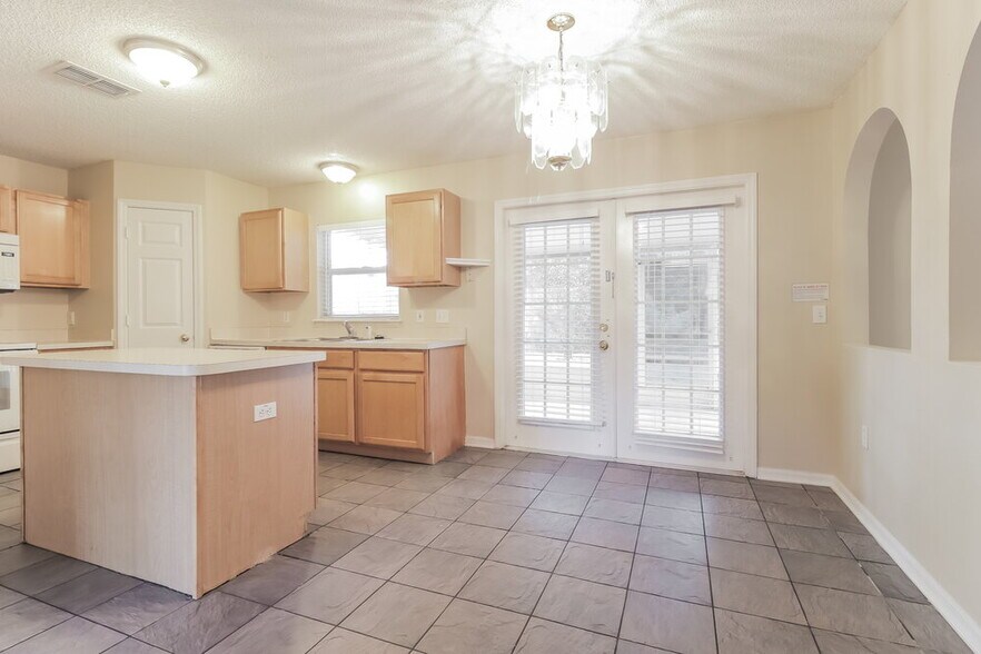 Building Photo - 12466 Woodbury Cove Dr