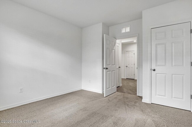 Building Photo - 1422 McFarland Dr