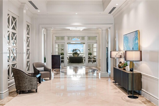 Building Photo - 16051 Collins Ave