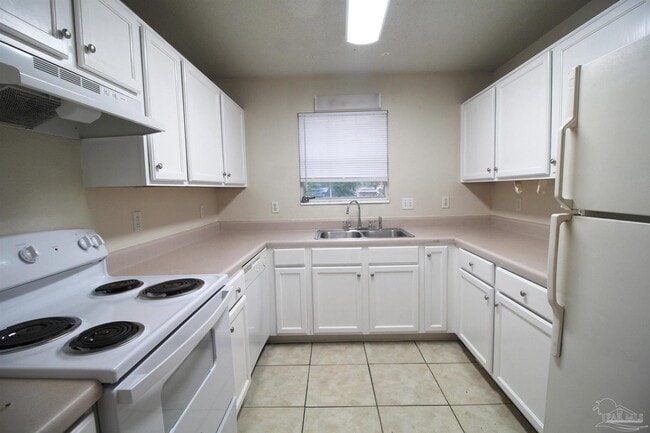 Building Photo - 7135 Pearson Rd