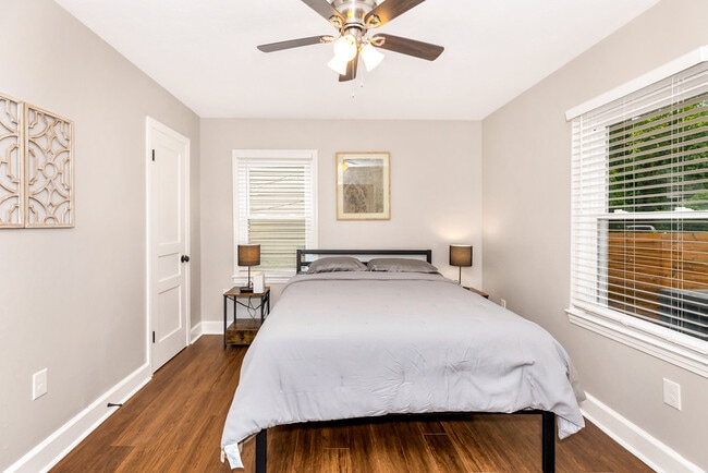 Building Photo - 2806 Union Dr NW