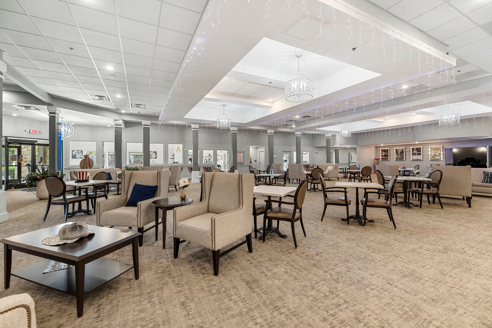 Building Photo - 2900 NE Kendallwood Pkwy