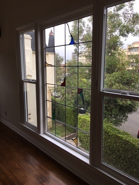 stain glass detail - 5906 San Vicente Blvd