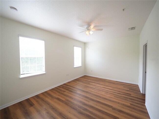 Building Photo - 8140 Enclave Way