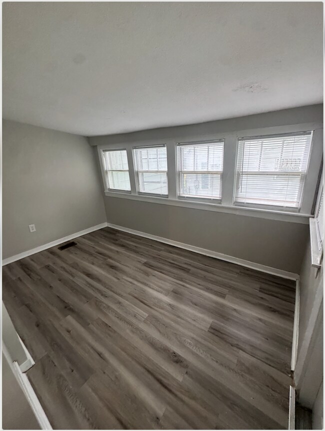 Building Photo - 428 North St