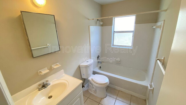 Building Photo - 5624 Pinerock Rd