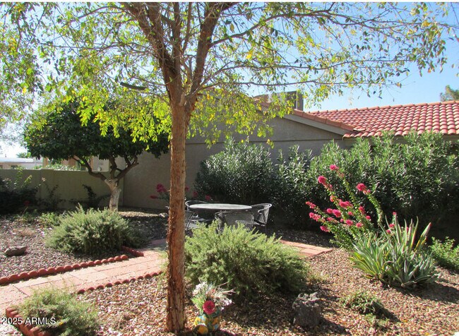 Building Photo - 9438 E Michigan Ave