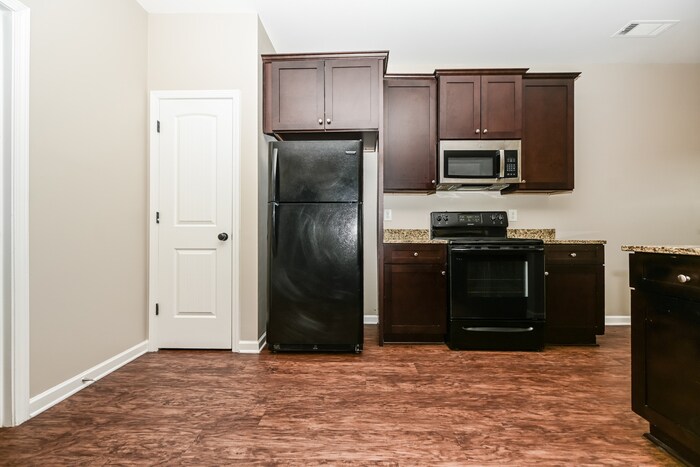 Building Photo - 148 Rankin Cir