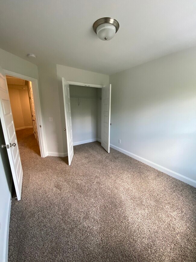 Bedroom #2 closet - 78 Horizon Ln