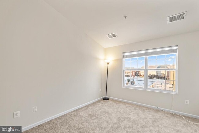 Building Photo - 4904 Olympia Pl