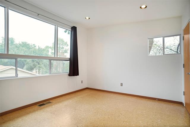Building Photo - 1403 Kendolph Dr